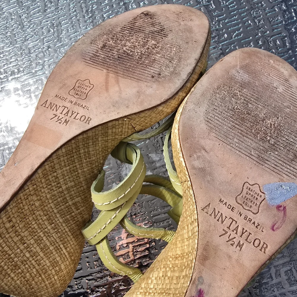 Ann Taylor Green Sandals, VGUC, Size 7.5